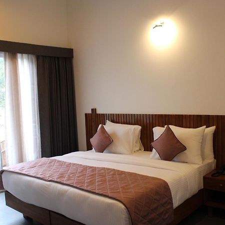 Mango Leaf Lake Resort Malkhed Exterior photo